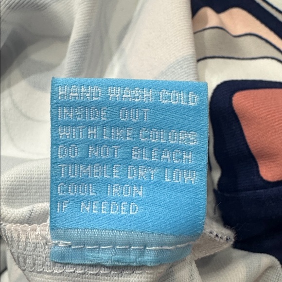 New!! J McLAUGHLIN Cooper Funnel Neck Tunic Mod Dress Navy/Pink Pattern size XS - Picture 9 of 9